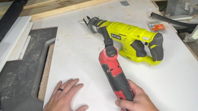 Oscillating Tool Vs Reciprocating Saw